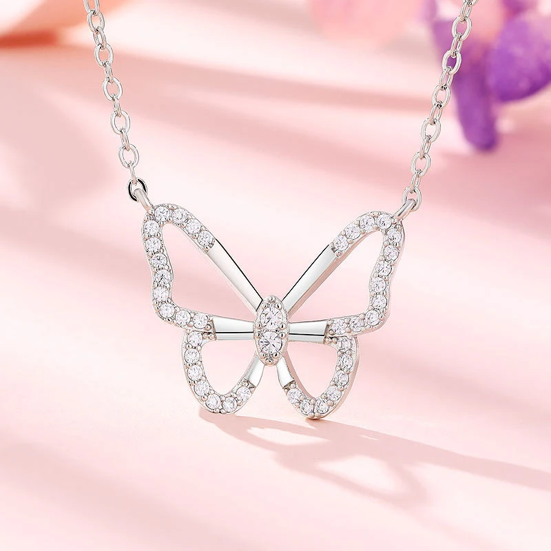 Creative Hollow Out Butterfly Pendant Necklace Fashion Women's Party Silver Color Clavicle Chain Exquisite Crystal Jewelry Gift
Creative Hollow Out Butterfly Pendant Necklace Fashion Women's Party Silver Color Clavicle Chain Exquisite Crystal Jewelry Gift