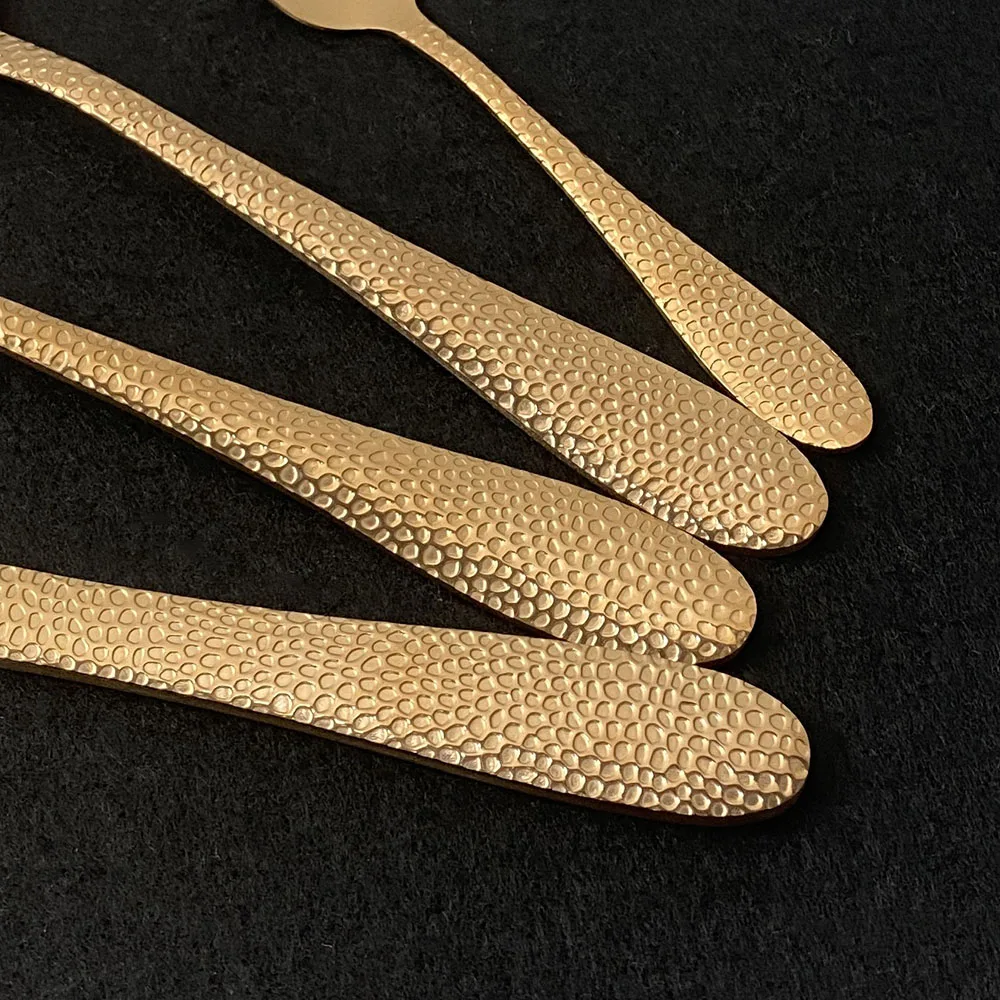 24PCS Gold Dinnerware Set Fork Tea Spoon Knife Kitchen atware FlCutlery Set 18/10 Stainless Steel Luxury STableware Dinner Set
24PCS Gold Dinnerware Set Fork Tea Spoon Knife Kitchen atware FlCutlery Set 18/10 Stainless Steel Luxury STableware Dinner Set