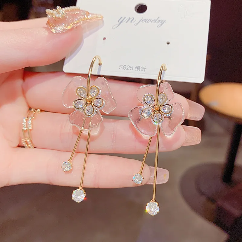 14K Real Gold Zircon Acrylic Flower S Needle Sweet Temperament Stud Earrings for Women Cubic Zircon ZC Earrings
14K Real Gold Zircon Acrylic Flower S Needle Sweet Temperament Stud Earrings for Women Cubic Zircon ZC Earrings