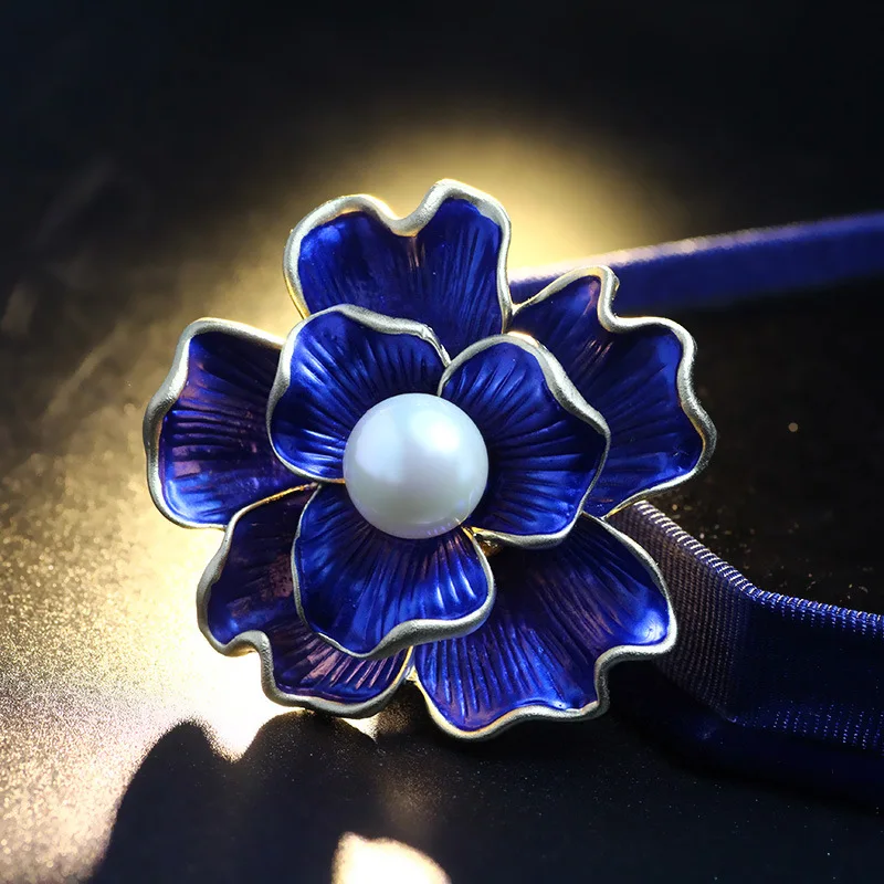 Blue Flower Brooch Pin Enamel Jewelry for Women's Pearl Brooch Jewelry Suit clothes scarf buckle clothing accessories Jewelry
Blue Flower Brooch Pin Enamel Jewelry for Women's Pearl Brooch Jewelry Suit clothes scarf buckle clothing accessories Jewelry