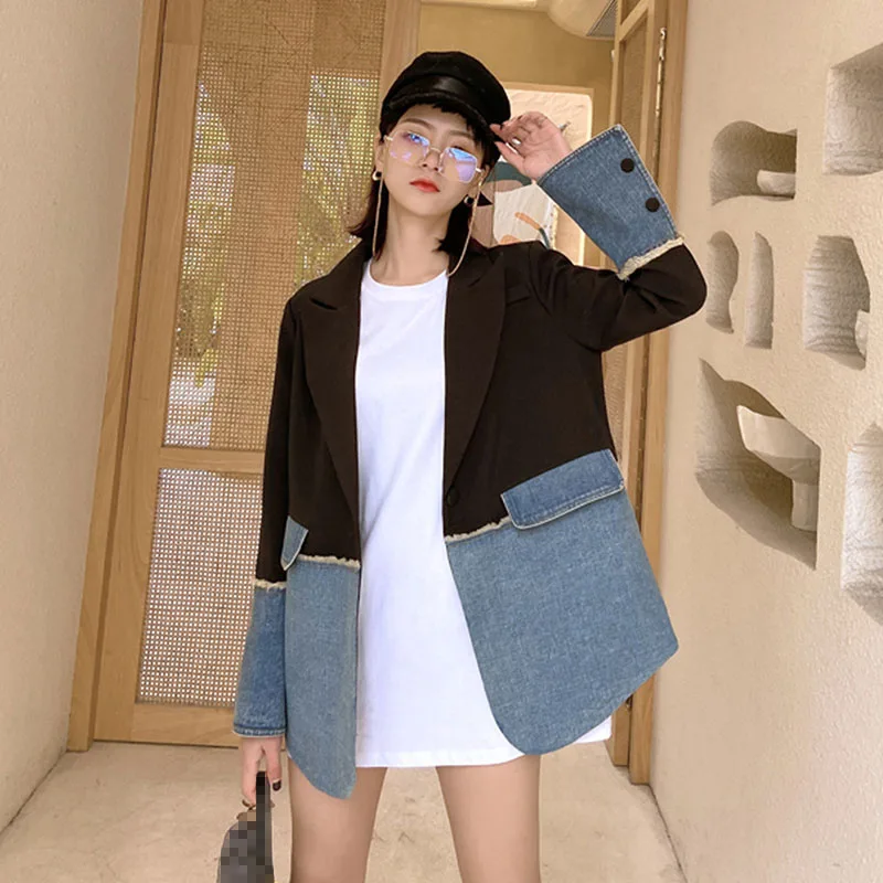 2021 New spring Women Denim jacket women coat high quality Lapel Patchwork Denim Fashion Casual Women Clothing
2021 New spring Women Denim jacket women coat high quality Lapel Patchwork Denim Fashion Casual Women Clothing