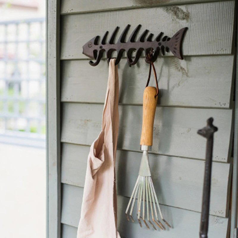 Fishbone Shape Cast Iron Hook Wall Hook Garden Garden Outdoor Decoration Individual Groceries European Country Home Decorations
Fishbone Shape Cast Iron Hook Wall Hook Garden Garden Outdoor Decoration Individual Groceries European Country Home Decorations