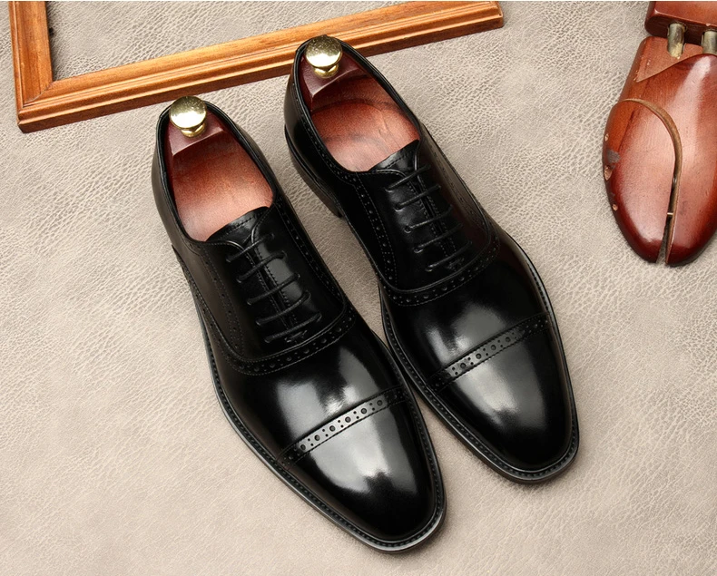 Men's Shoes
Men's Shoes