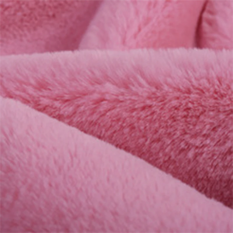 50cm*160cm Short plush 100% Polyester crystal super soft plush fabric For Sewing DIY Handmade Home Textile Cloth For Toys
50cm*160cm Short plush 100% Polyester crystal super soft plush fabric For Sewing DIY Handmade Home Textile Cloth For Toys