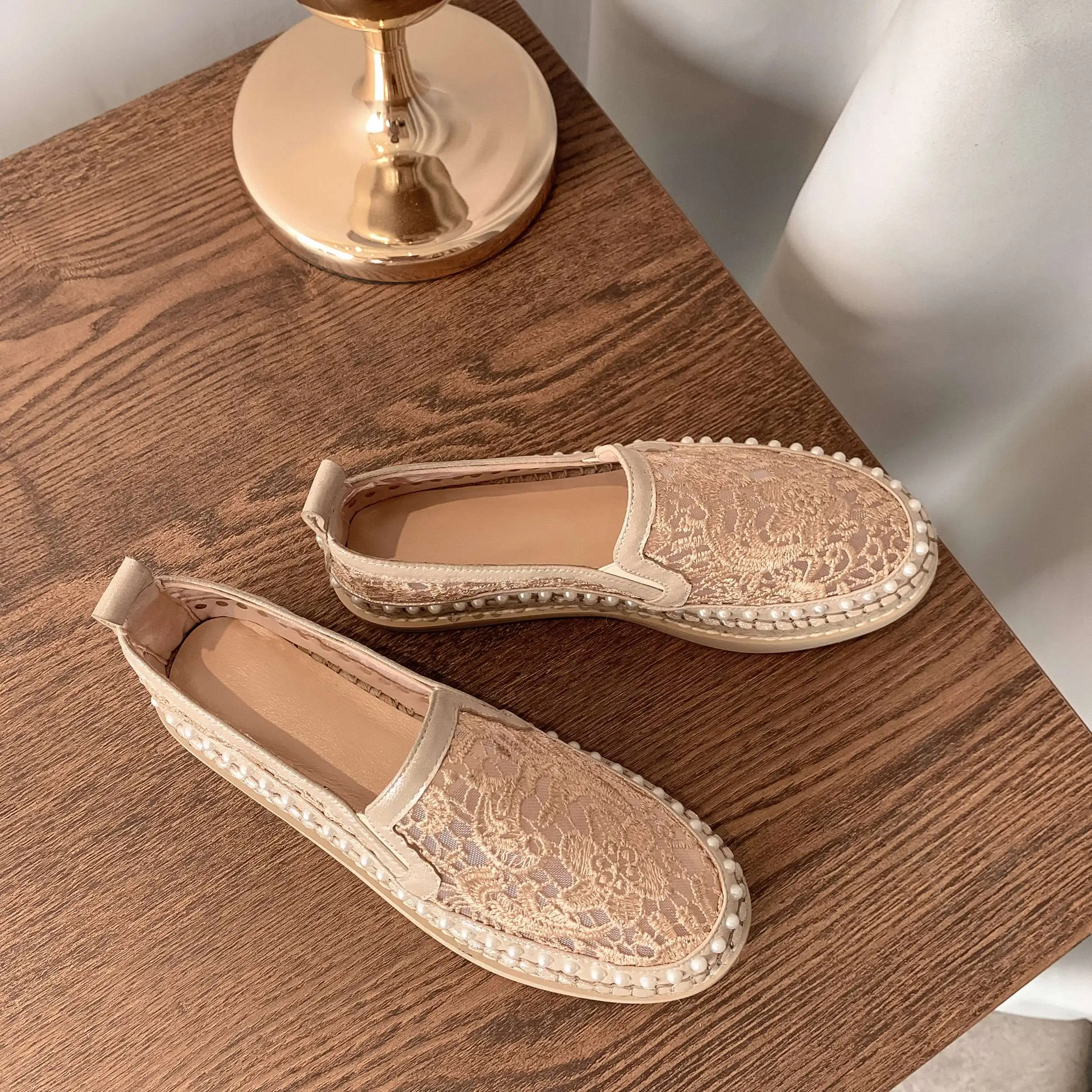 Lenkisen 2020 new arrival breathable handmade shoes air mesh pearl decorations beauty lady dating sweet slip on women pumps L59
Lenkisen 2020 new arrival breathable handmade shoes air mesh pearl decorations beauty lady dating sweet slip on women pumps L59