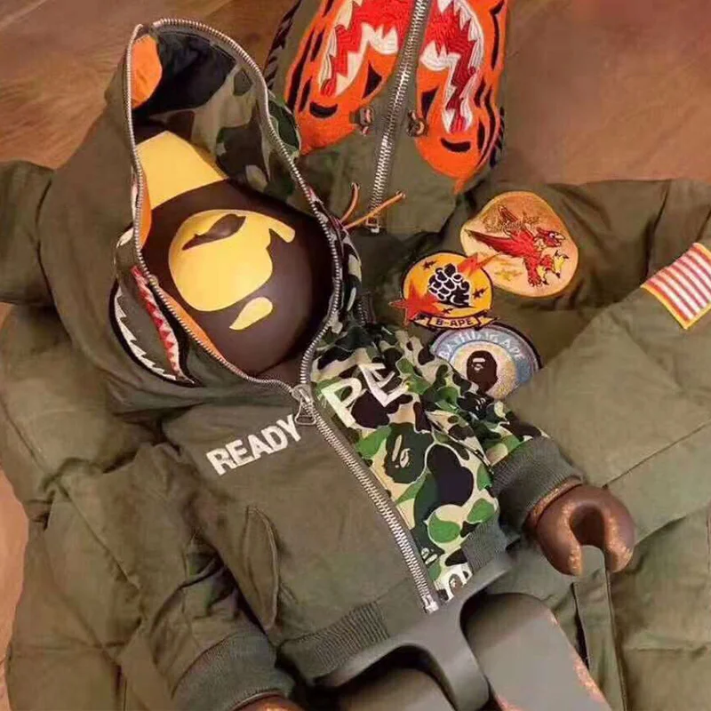 PETCO 70cm 1000% Bearbricklys Bear@bricklys Camouflage Shark Block Bear Correct version Living room shoe store decoration 
PETCO 70cm 1000% Bearbricklys Bear@bricklys Camouflage Shark Block Bear Correct version Living room shoe store decoration