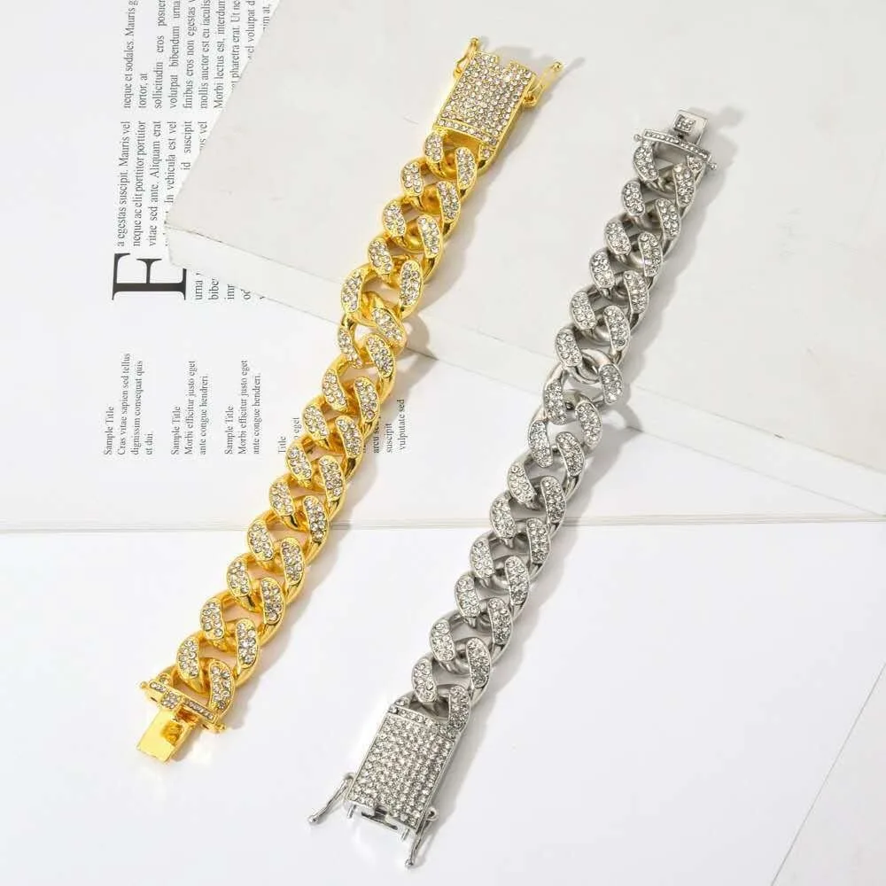 2020 Hot Selling Dedicate Hip hop/Rock Inlaid Cubic Zircon Alloy Bracelet Simple Gold Silver Bracelet Jewelry Accessories Gift
2020 Hot Selling Dedicate Hip hop/Rock Inlaid Cubic Zircon Alloy Bracelet Simple Gold Silver Bracelet Jewelry Accessories Gift