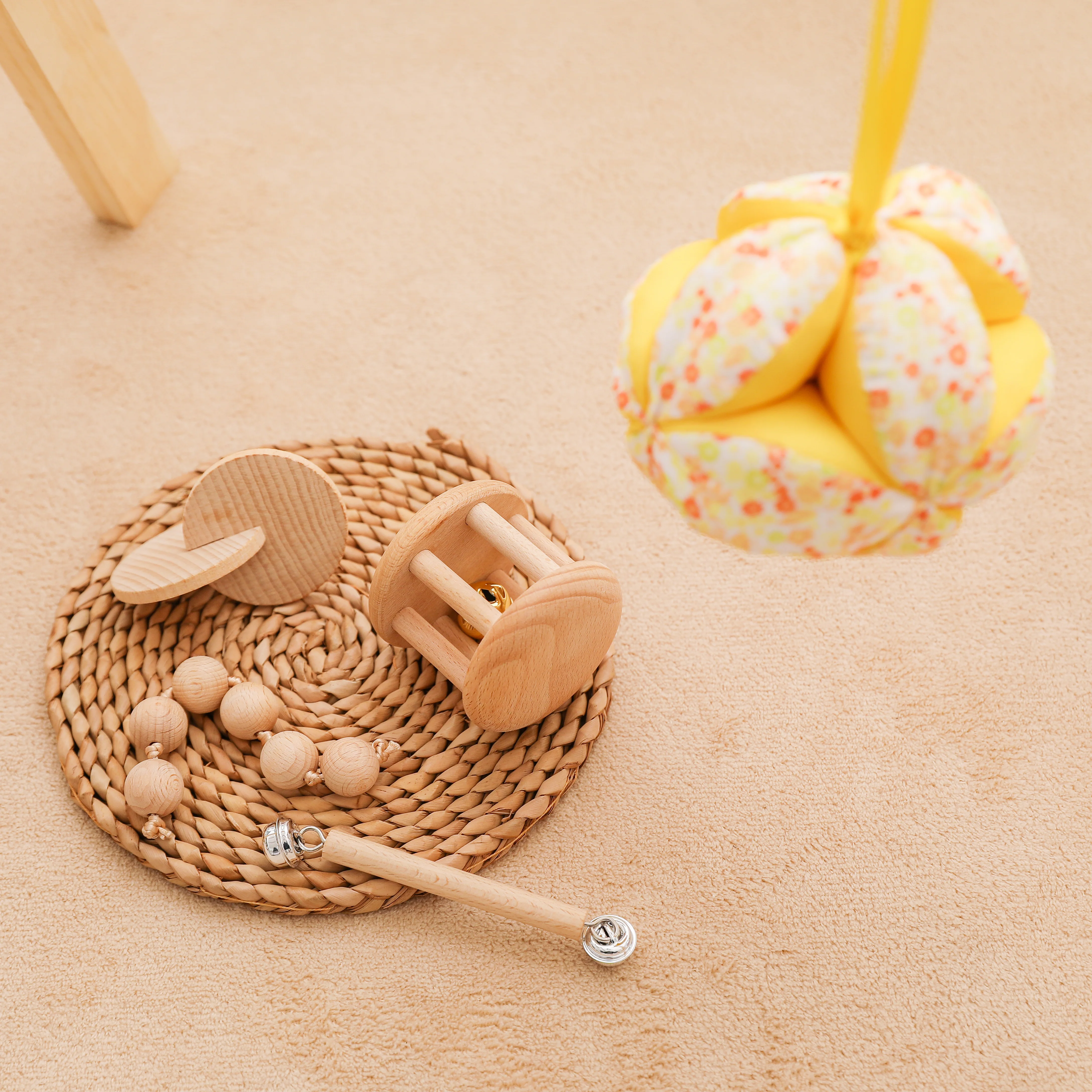 5 Pcs Baby Montessori Toys Set Wooden Baby Rattles Infant Nursing Teethers Hand Catching Cloth Ball Toys Birth Gift for Newborn
5 Pcs Baby Montessori Toys Set Wooden Baby Rattles Infant Nursing Teethers Hand Catching Cloth Ball Toys Birth Gift for Newborn