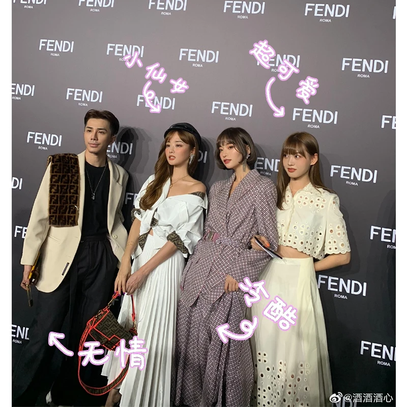 2020 Dotted Grid Elegant short women dress& suit blazer Casual streetwear suit blazers set Chic office ladies blazer coat female
2020 Dotted Grid Elegant short women dress& suit blazer Casual streetwear suit blazers set Chic office ladies blazer coat female