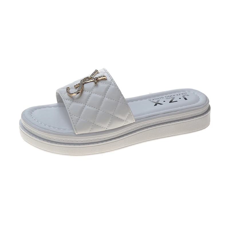 2021 spring new slippers women's home non-slip fur slippers ladies plus size slippers female Shoes Plus Size 40
2021 spring new slippers women's home non-slip fur slippers ladies plus size slippers female Shoes Plus Size 40