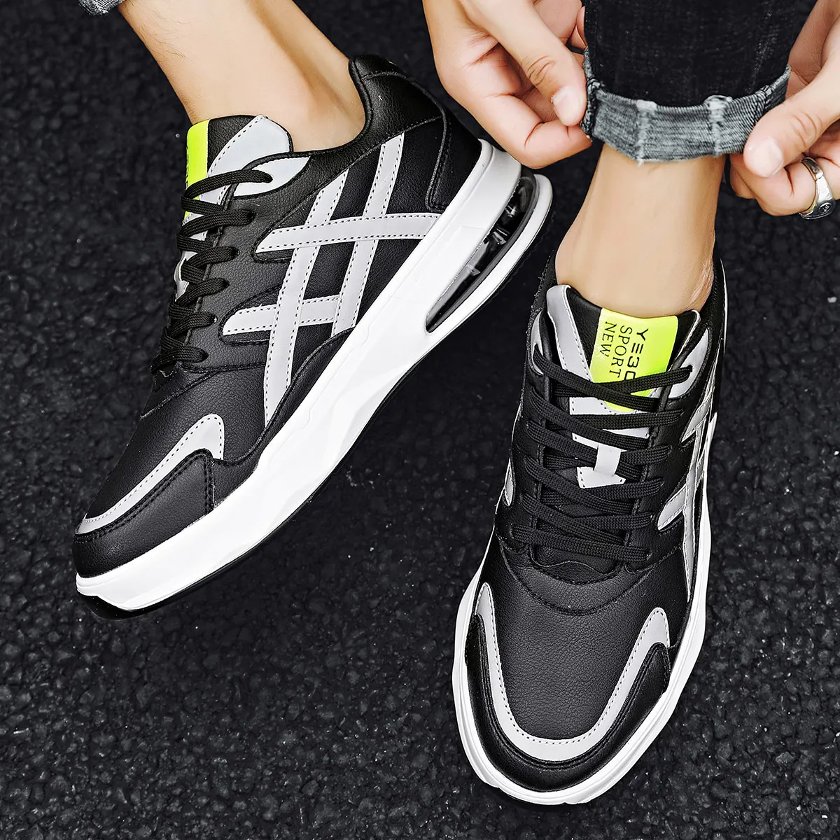 Fashion Air Cushion Male Sneakers Outdoor Lightweight Running Shoes Mesh Breathable Flats Walking Men's Summer Sports Shoes
Fashion Air Cushion Male Sneakers Outdoor Lightweight Running Shoes Mesh Breathable Flats Walking Men's Summer Sports Shoes