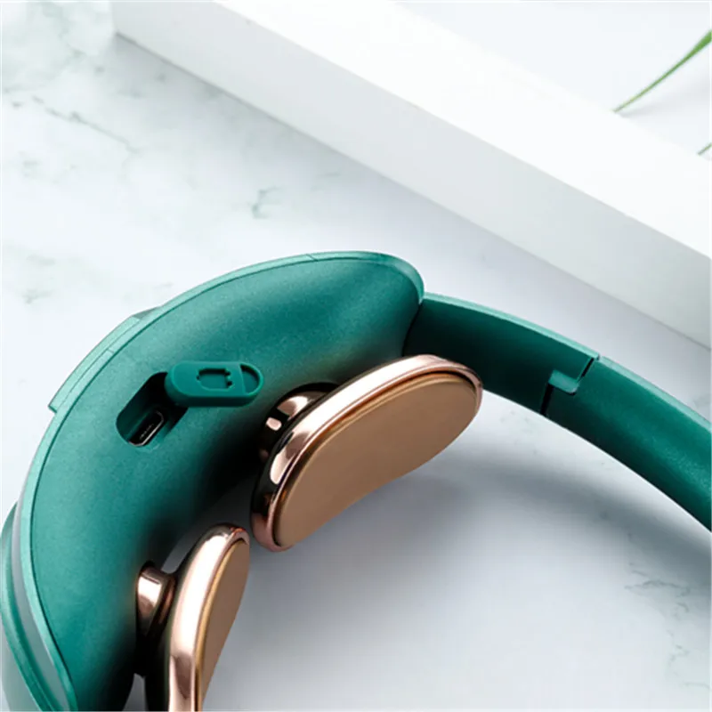 Mini Electric Smart Neck Massager Multi-function Voice 5 Massage Modes Hot Compress Green/ White Shoulder Neck Protector
Mini Electric Smart Neck Massager Multi-function Voice 5 Massage Modes Hot Compress Green/ White Shoulder Neck Protector