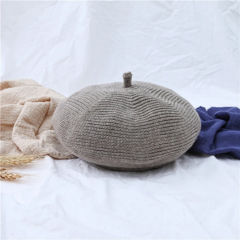 2020 Fashion Beret Women Autumen Winter Knitted Warm Hat Solid Fall Berets Hats For Women Female Cap beret femme
2020 Fashion Beret Women Autumen Winter Knitted Warm Hat Solid Fall Berets Hats For Women Female Cap beret femme