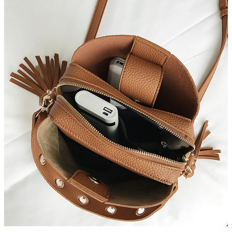 New Fashion Scrub Women Bucket Bag Vintage Tassel Messenger Bag High Quality Retro Shoulder Bag Simple Crossbody Bag Tote
New Fashion Scrub Women Bucket Bag Vintage Tassel Messenger Bag High Quality Retro Shoulder Bag Simple Crossbody Bag Tote