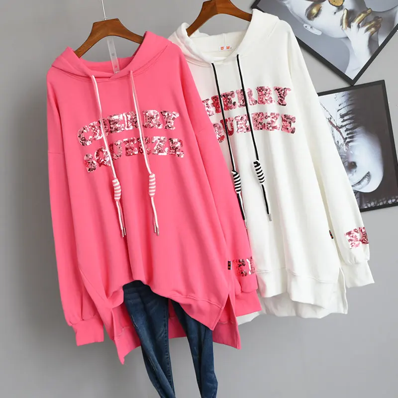 Hoodies & Sweatshirts 
Hoodies & Sweatshirts