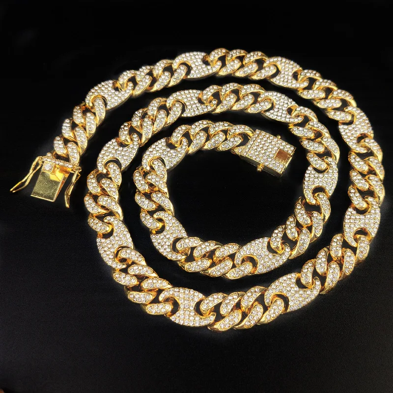 HIP HOP Iced Out CZ Coffee Bean Pig Nose Alloy Rhinestone Necklace Charm Link Chain Bling Necklaces for Men Women Jewelry
HIP HOP Iced Out CZ Coffee Bean Pig Nose Alloy Rhinestone Necklace Charm Link Chain Bling Necklaces for Men Women Jewelry