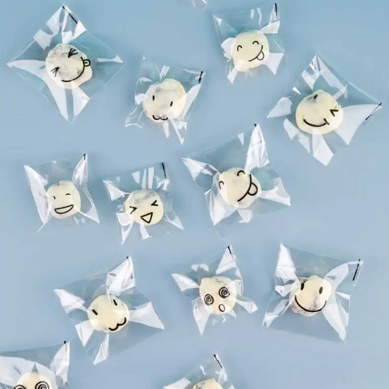 100pcs 2 size Clear Gift packaging Bag MINI Candy Bag 8 design expressions Merry Christmas Decorations for Home New Year 7X7CM
100pcs 2 size Clear Gift packaging Bag MINI Candy Bag 8 design expressions Merry Christmas Decorations for Home New Year 7X7CM
