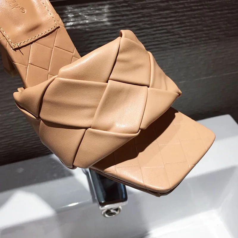 2020 Vintage Square Toe fetish High Heel Sandals Women shoes Open Toe heels Slipper Women's Sandals Summer Designer Shoes Woman
2020 Vintage Square Toe fetish High Heel Sandals Women shoes Open Toe heels Slipper Women's Sandals Summer Designer Shoes Woman