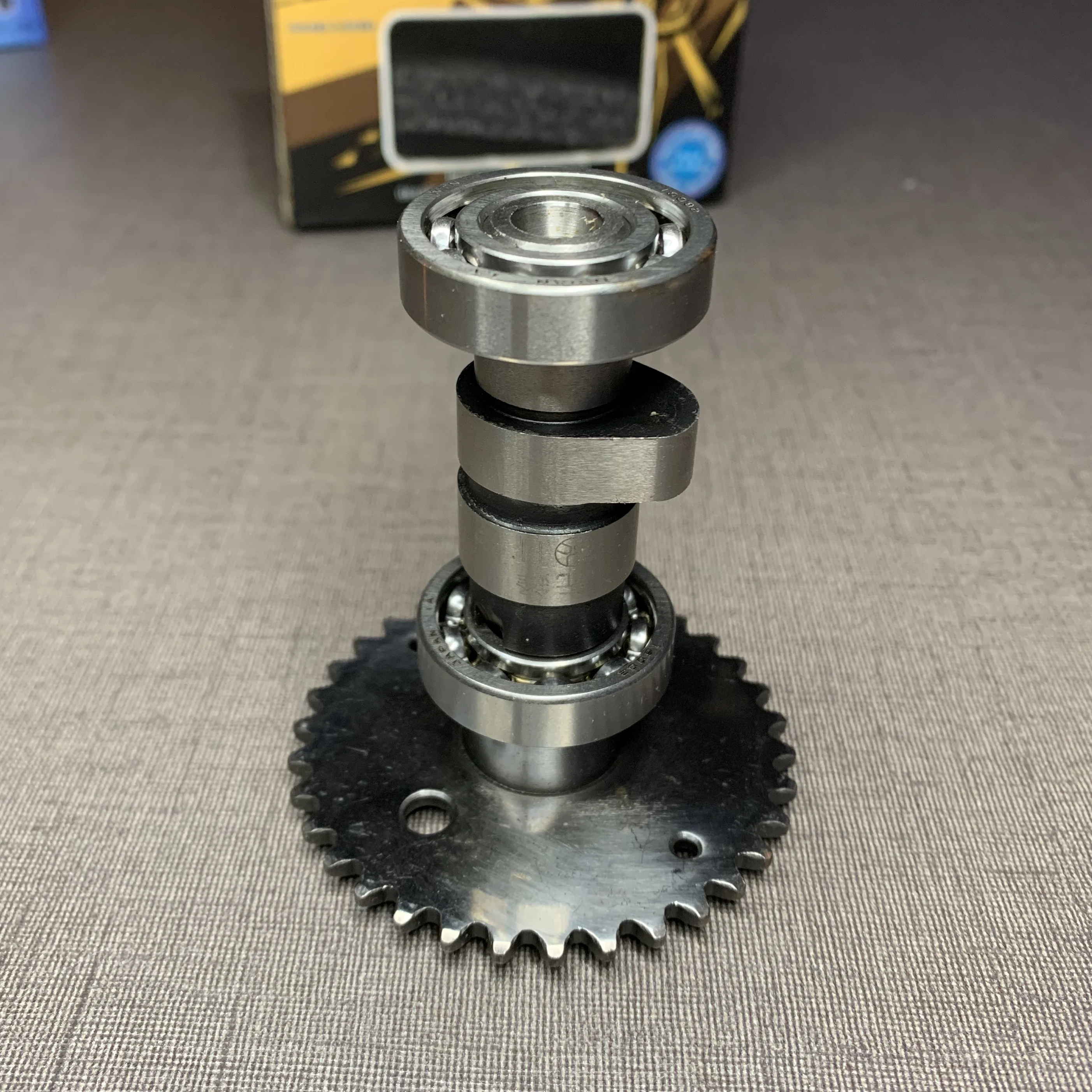 GY6 camshaft big angle A12 27mm for GY6125 GY6150 LF150T 157QMB 157QMJ 152QMI cam with sprocket tuning racing engine parts
GY6 camshaft big angle A12 27mm for GY6125 GY6150 LF150T 157QMB 157QMJ 152QMI cam with sprocket tuning racing engine parts
