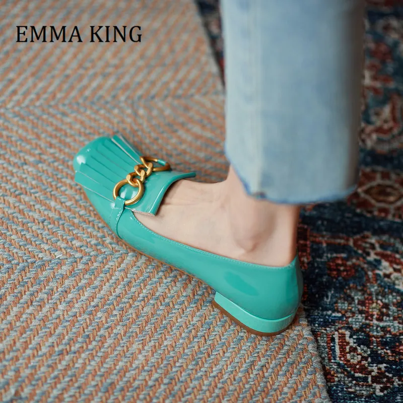 Spring Women Metal Chain Loafers Patent Leather Round Toe Women's Lazy Shoes Women Slip On Flats Comfortable Female Loafer Shoes
Spring Women Metal Chain Loafers Patent Leather Round Toe Women's Lazy Shoes Women Slip On Flats Comfortable Female Loafer Shoes