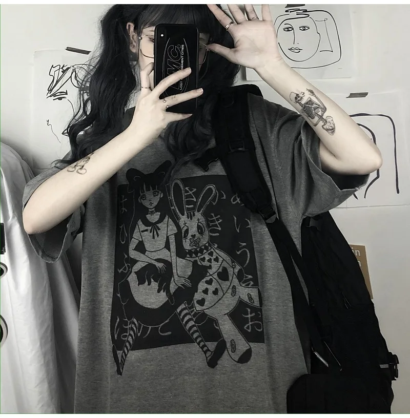 Japanese Retro Cartoon Net Red Short-sleeved T-shirt Female 2021 Summer New Gothic Loose Top Sleeve Oversized T-shirt Half S-XXL
Japanese Retro Cartoon Net Red Short-sleeved T-shirt Female 2021 Summer New Gothic Loose Top Sleeve Oversized T-shirt Half S-XXL