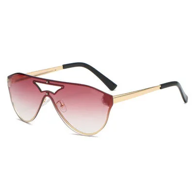 Eyewear & Accessories 
Eyewear & Accessories