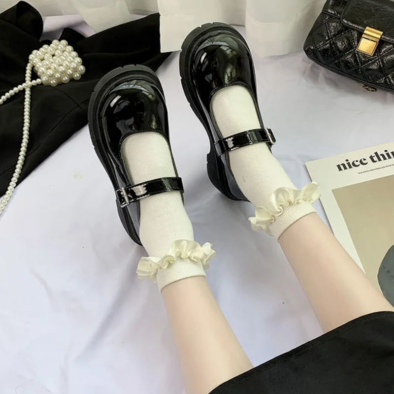 Туфли-лодочки женские с круглым носком, на толстой подошве, на квадратном каблуке, большие размеры
Туфли-лодочки женские с круглым носком, на толстой подошве, на квадратном каблуке, большие размеры