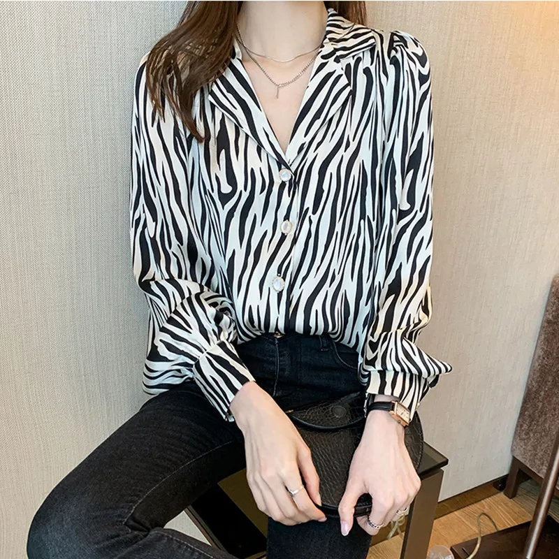 Korean Blouse Women Chiffon Blouses Striped Shirts Women Long Sleeve Shirt Plus Size Woman V Neck Shirt Woman Zebra Print Shirts
Korean Blouse Women Chiffon Blouses Striped Shirts Women Long Sleeve Shirt Plus Size Woman V Neck Shirt Woman Zebra Print Shirts