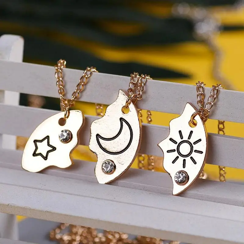 3pcs/set Set Sun Moon Star Pendant Necklace Best Friend For Men Women Friendship Couple Necklace Fashion Jewelry 
3pcs/set Set Sun Moon Star Pendant Necklace Best Friend For Men Women Friendship Couple Necklace Fashion Jewelry