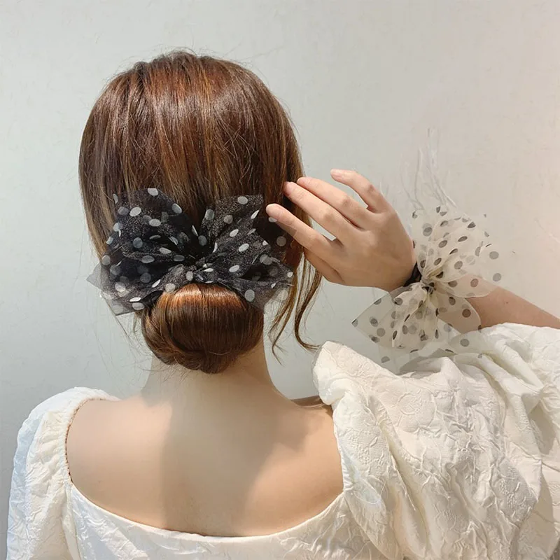 Ladies New Hairpin Korea Fashionmesh Wave Point Lazy Hair Clip Hair Style Hair Stick Headdress Ins Simple Fresh Hair Accessories
Ladies New Hairpin Korea Fashionmesh Wave Point Lazy Hair Clip Hair Style Hair Stick Headdress Ins Simple Fresh Hair Accessories