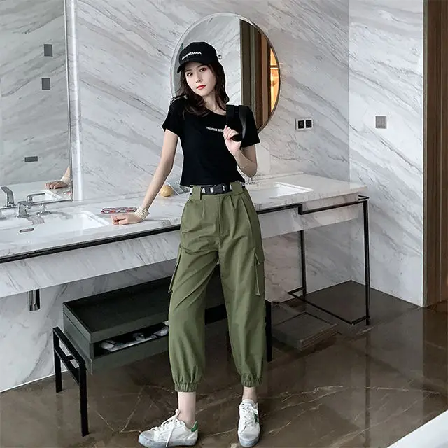 Autumn Streetwear women's pants embroidery Casual Cargo Pants Women Joggers Solid Big Pocket Pants High Waist Loose Female Pants
Autumn Streetwear women's pants embroidery Casual Cargo Pants Women Joggers Solid Big Pocket Pants High Waist Loose Female Pants
