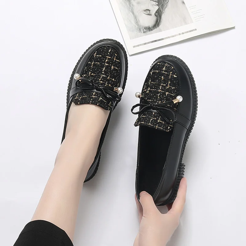 Xiaoxiangfeng small leather shoes student female Korean style single shoes 2020 autumn new fashion all-match loafers
Xiaoxiangfeng small leather shoes student female Korean style single shoes 2020 autumn new fashion all-match loafers