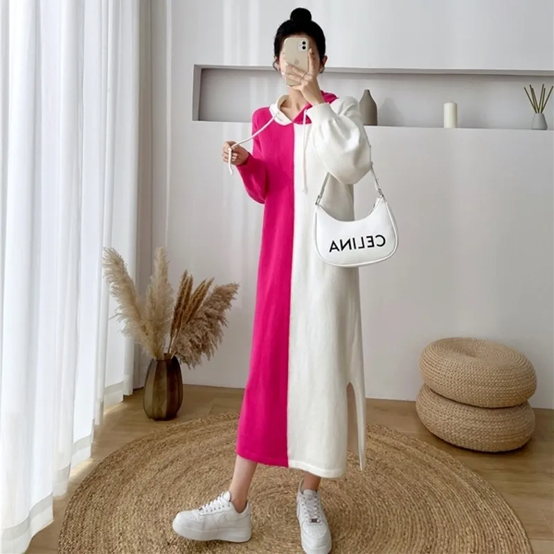 2021 autumn winter fashion casual women long loose straight hooded sweater dress color matching knitted dress
2021 autumn winter fashion casual women long loose straight hooded sweater dress color matching knitted dress