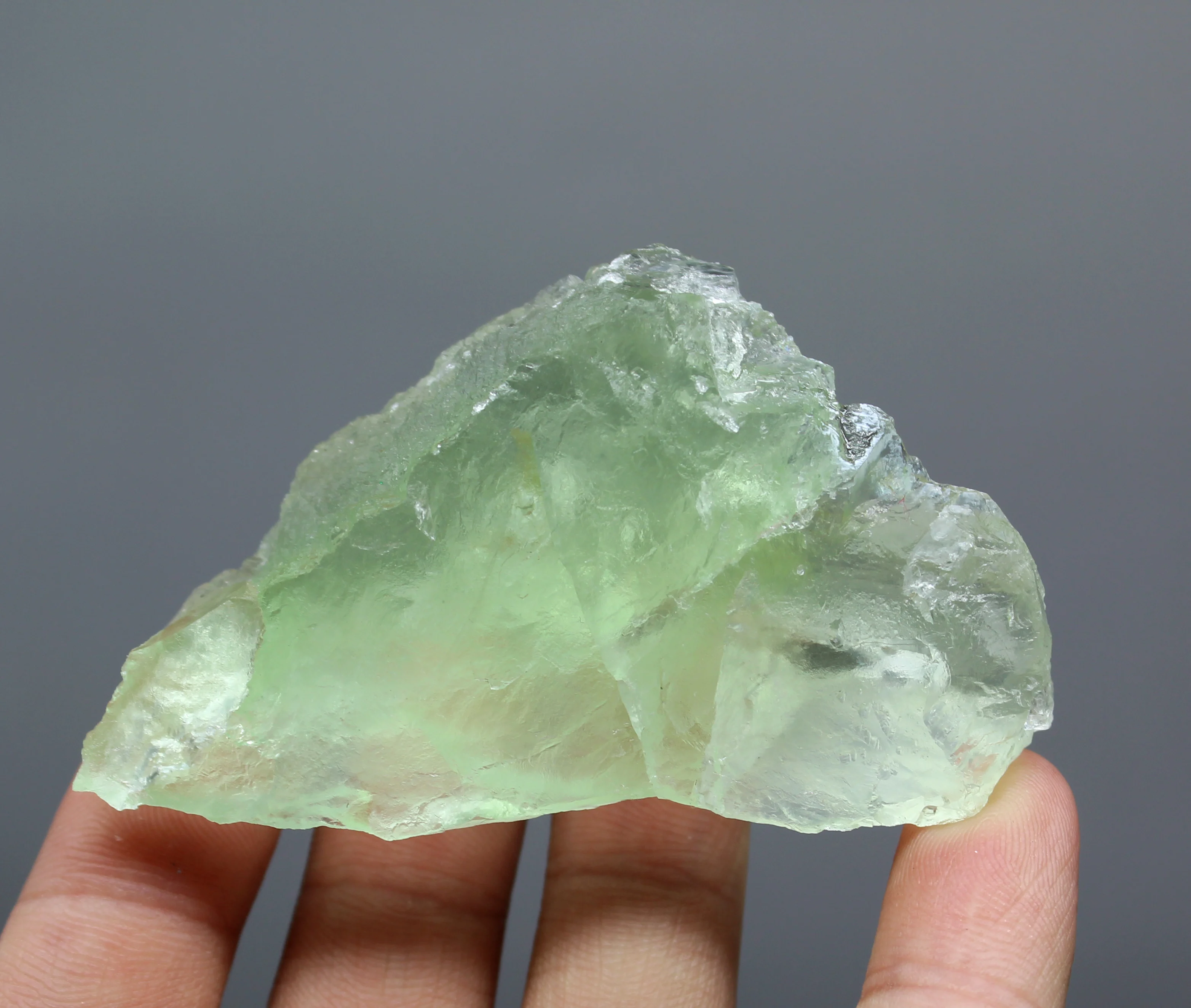 76g Natural rare Transparent green "football" fluorite cluster crystal specimens Stones and crystals Healing crystal
76g Natural rare Transparent green "football" fluorite cluster crystal specimens Stones and crystals Healing crystal