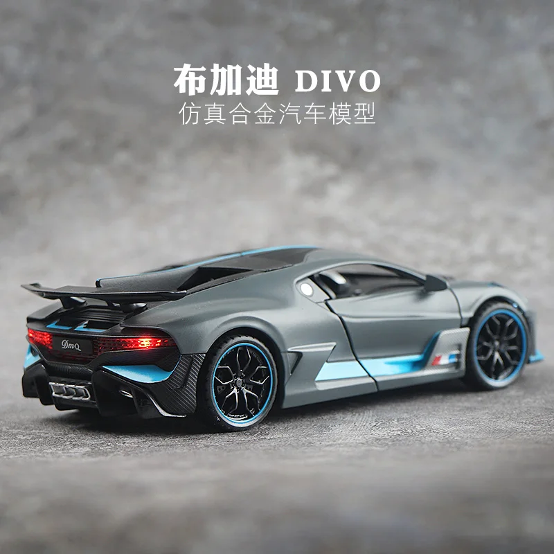 

1/32 Bugatti DIVO Sports Car Alloy Car Model Pull Back Children's Toy Car Decoration Collection Gift Sound Light Diecast Cars