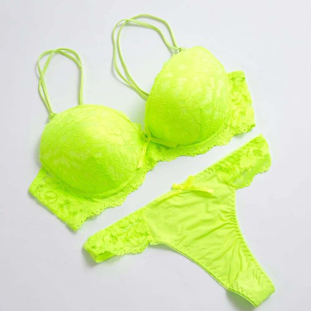 2020 Plus Size Lace Bra Thong Set Women Lingerie Set Three Quarters(3/4 Cup) Bra and Panty Set Underwear Set
2020 Plus Size Lace Bra Thong Set Women Lingerie Set Three Quarters(3/4 Cup) Bra and Panty Set Underwear Set