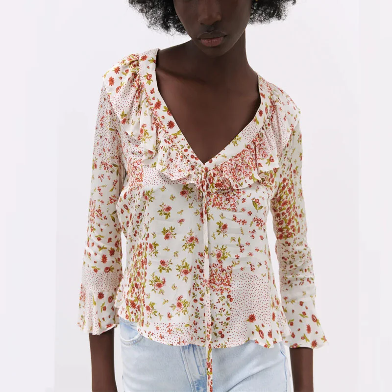 2021 Summer Ruffled Patchwork Floral Print Za Blouse Women V-neck Long Sleeves Folds Top Casual Vintage Bow Woman Pink Shirt
2021 Summer Ruffled Patchwork Floral Print Za Blouse Women V-neck Long Sleeves Folds Top Casual Vintage Bow Woman Pink Shirt