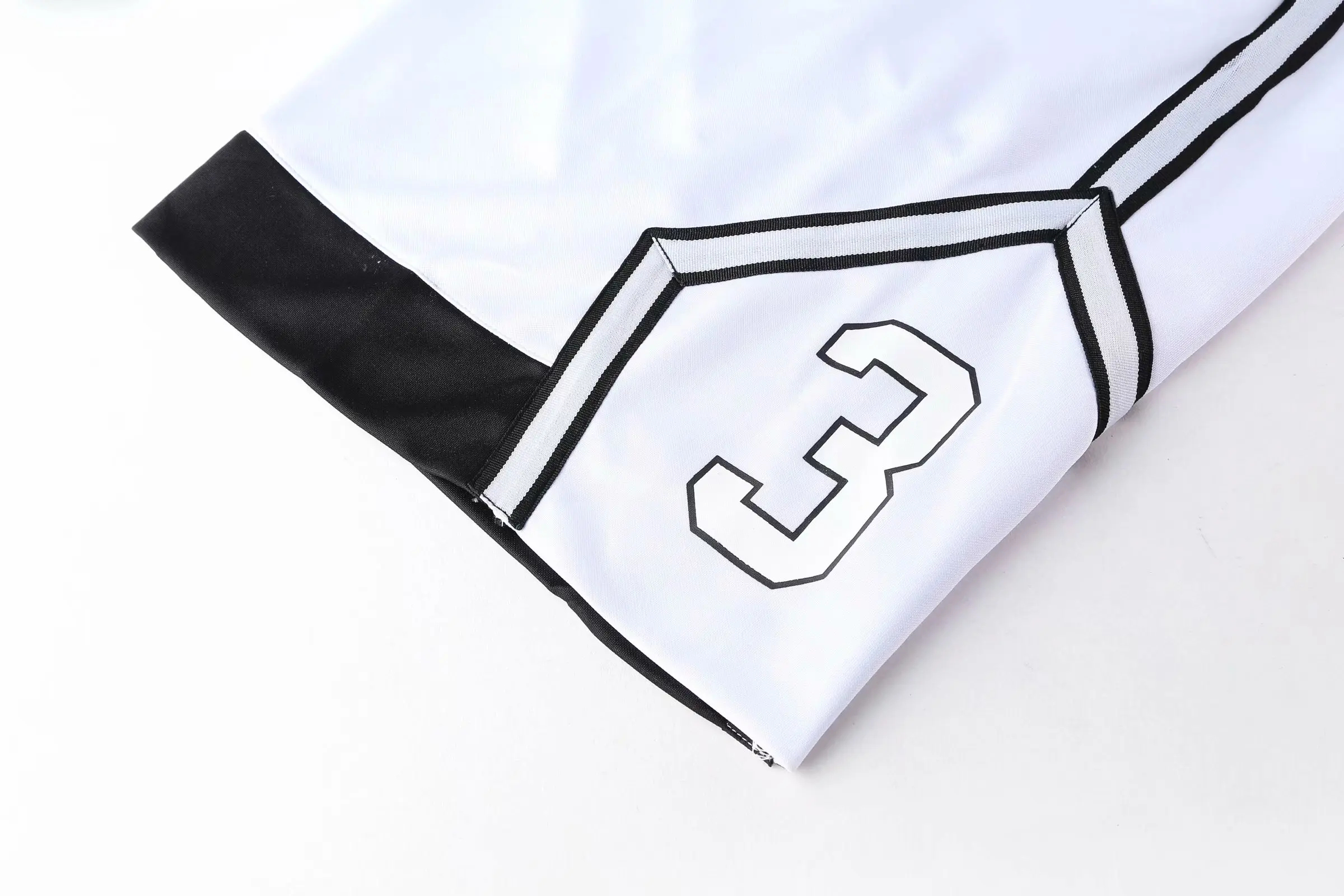 Wholesale Men's Sport pants Sportswear Breathable Design Sport running basketball Short Trousers with Side Pocket
Wholesale Men's Sport pants Sportswear Breathable Design Sport running basketball Short Trousers with Side Pocket