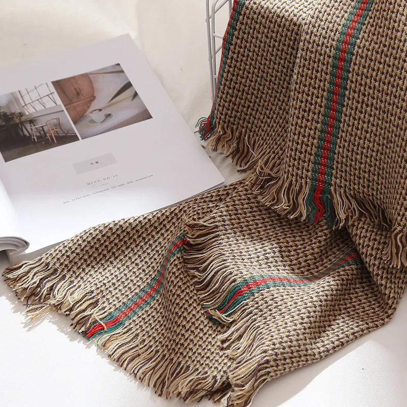 В шарф шаль двойного назначения для использования на осень и зиму новая
