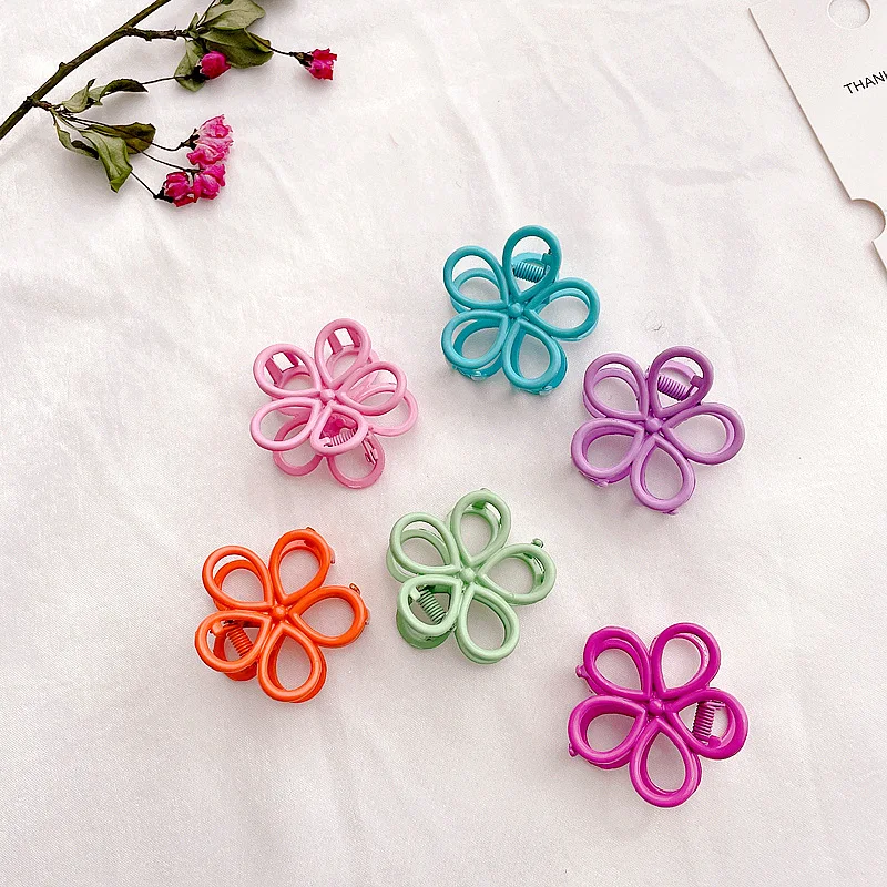 Free Shipping children lovely flower claws girl's interesting clips kid's hairclip hair accessories
Free Shipping children lovely flower claws girl's interesting clips kid's hairclip hair accessories