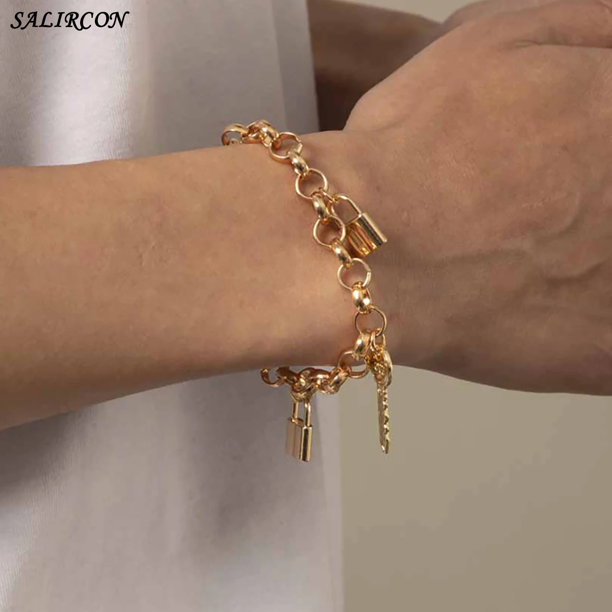 Boho Charm Lock Padlock Key Pendant Bracelet for Women Men Punk Link Chain Couple Bracelet on Hand Vintage Accessories Jewelry
Boho Charm Lock Padlock Key Pendant Bracelet for Women Men Punk Link Chain Couple Bracelet on Hand Vintage Accessories Jewelry