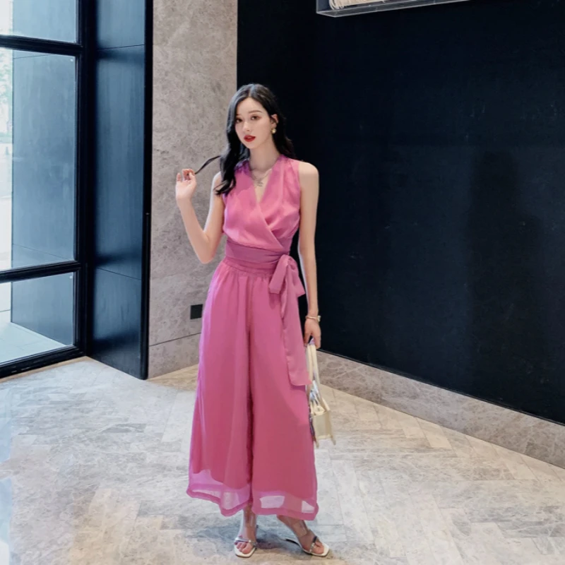 Sheer Casual Elegant 2 Piece Set for Ladies V neck Sleeveless Chiffon Bandage Blouse and Loose Wide Legge Pant White Red Suit
Sheer Casual Elegant 2 Piece Set for Ladies V neck Sleeveless Chiffon Bandage Blouse and Loose Wide Legge Pant White Red Suit