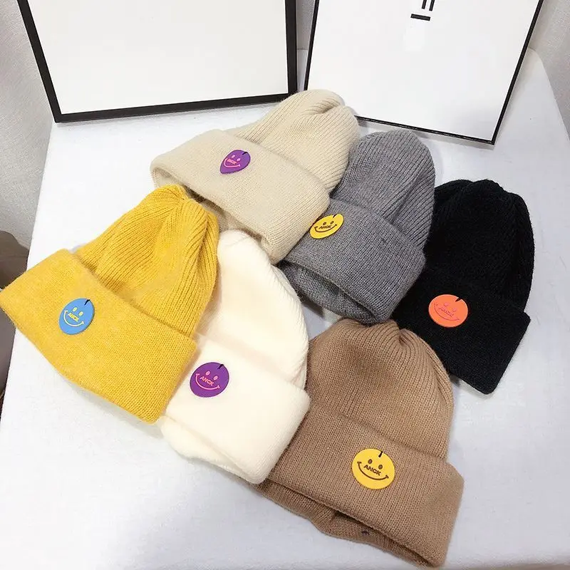Smiley Face Woolen Hat Women's Beanie Thick Knitted Hat Ear Protection Man's Caps Melon Leather Skullies Autumn Winter All-match
Smiley Face Woolen Hat Women's Beanie Thick Knitted Hat Ear Protection Man's Caps Melon Leather Skullies Autumn Winter All-match