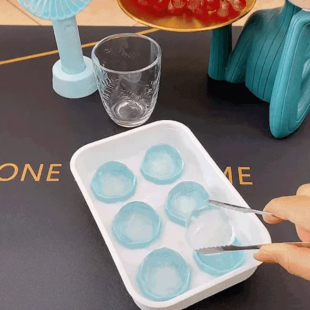 A Prismatic Ice Making Box Ice Cube Mold Homemade Ice Tray Box Prismatic Ice Making Box Ice Frozen Makers Spherical Ice Tray
A Prismatic Ice Making Box Ice Cube Mold Homemade Ice Tray Box Prismatic Ice Making Box Ice Frozen Makers Spherical Ice Tray
