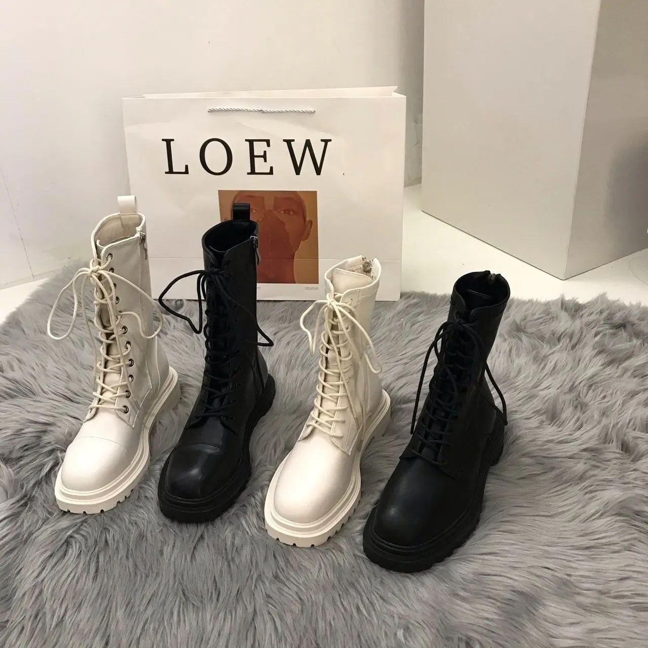 Leather Ankle Boots Women Boots Chelsea Plush Lining Warm Soft Sole Ladies Round Chunky Lace-up Winter Female Platform Shoes
Leather Ankle Boots Women Boots Chelsea Plush Lining Warm Soft Sole Ladies Round Chunky Lace-up Winter Female Platform Shoes