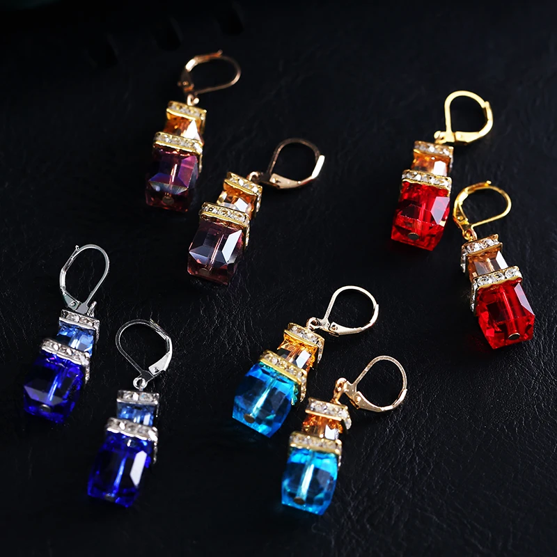 New Luxe Pink Zircon Crystal Earrings For Women Square Big Stone Fashion Jewelry 2020 Geometry Wedding Earring Pendientes 03D448
New Luxe Pink Zircon Crystal Earrings For Women Square Big Stone Fashion Jewelry 2020 Geometry Wedding Earring Pendientes 03D448