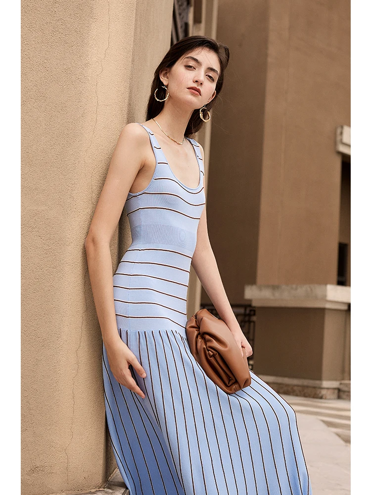 original custom gentle wind SLING DRESS new summer stripe stitching strap knitted long skirt for women
original custom gentle wind SLING DRESS new summer stripe stitching strap knitted long skirt for women