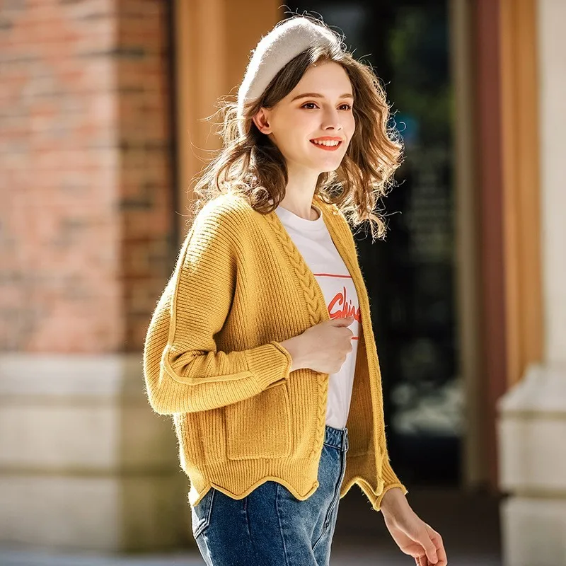 Yellow Knitted Cardigans Ladies Solid Harajuku Ruched Loose Women Sweater Top Brand High Quality Long Sleeve Female Sweater New
Yellow Knitted Cardigans Ladies Solid Harajuku Ruched Loose Women Sweater Top Brand High Quality Long Sleeve Female Sweater New