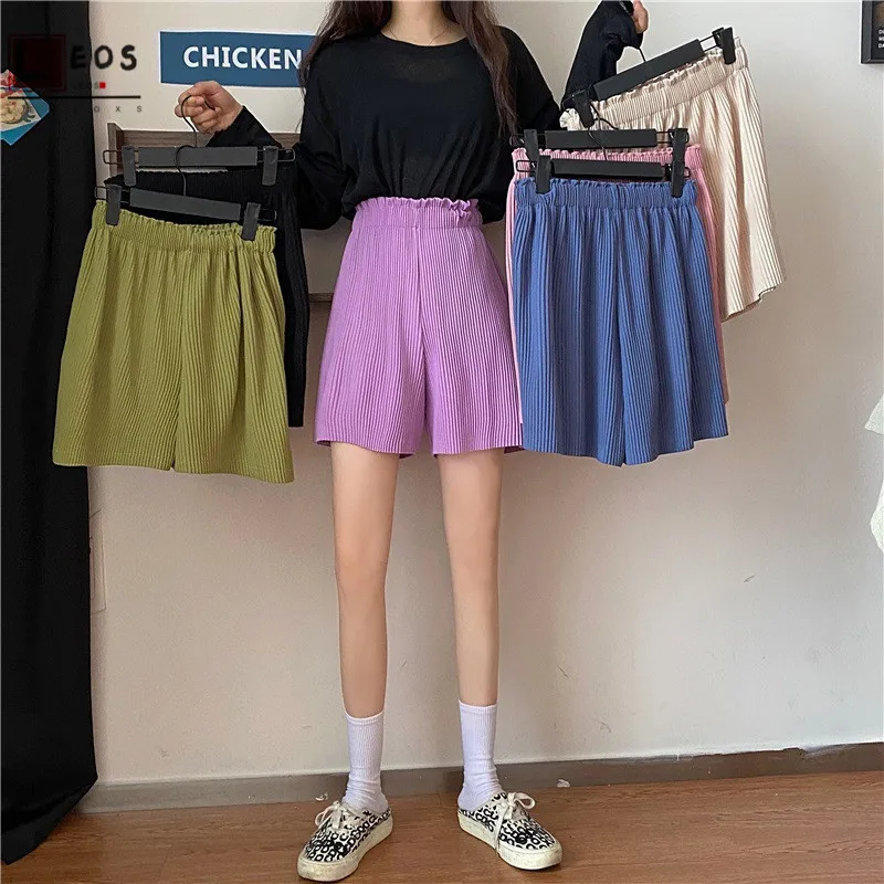 Harajuku Wide Leg Shorts Pleated Shorts for Female High Waist Loose Elasticity Straight Shorts Summer Solid Color Women Bottoms
Harajuku Wide Leg Shorts Pleated Shorts for Female High Waist Loose Elasticity Straight Shorts Summer Solid Color Women Bottoms
