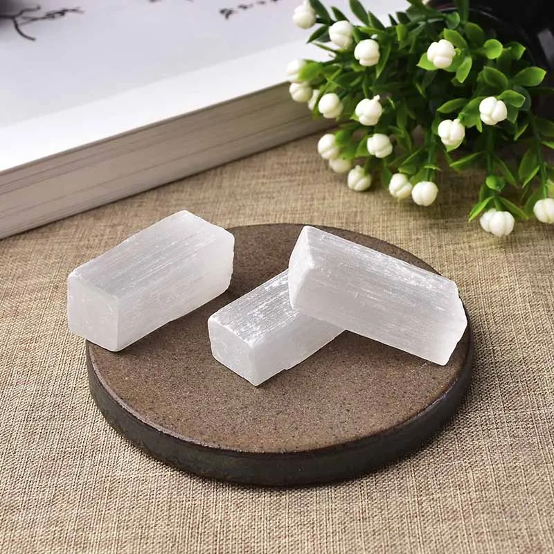 1PC Natural white Selenite Gypsum Slice Rectangle Shape Quartz Rough Mineral Reiki Specimen Point Healing Stone Home Decor Gift
1PC Natural white Selenite Gypsum Slice Rectangle Shape Quartz Rough Mineral Reiki Specimen Point Healing Stone Home Decor Gift